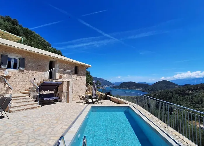 Djoumas Villa