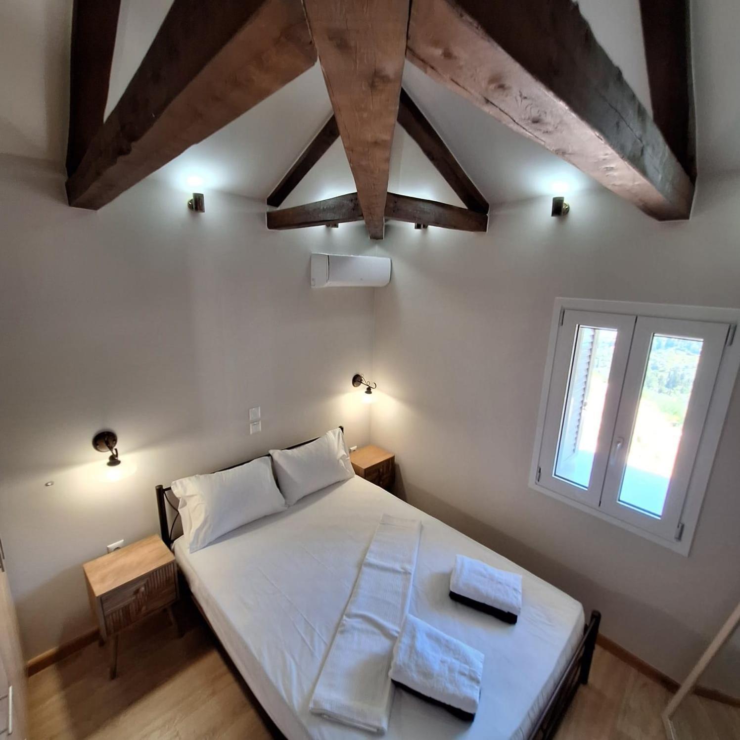 Djoumas Villa *