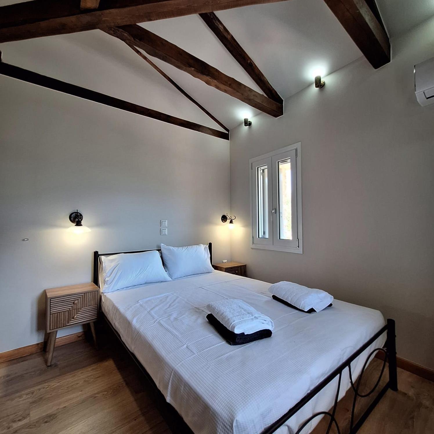 Djoumas Villa
